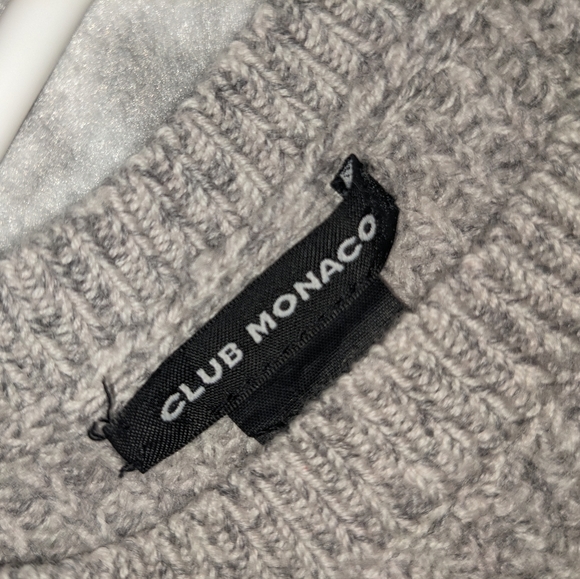 Club Monaco - Picture 3 of 9